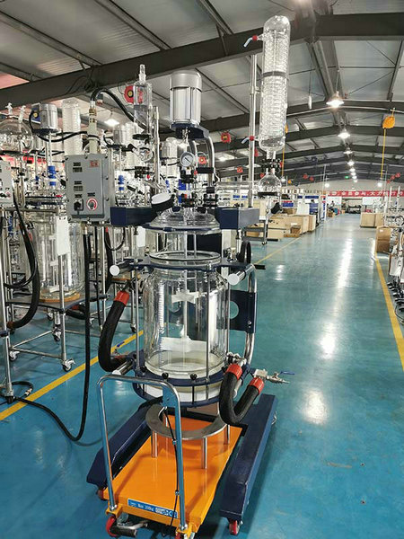 實驗室用小試過濾玻璃反應(yīng)釜工作原理及特點