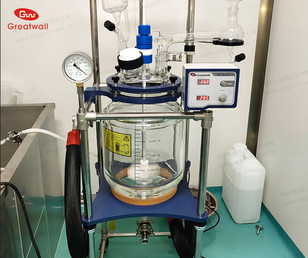 雙層玻璃反應(yīng)釜四氟乙烯墊片如何使用？